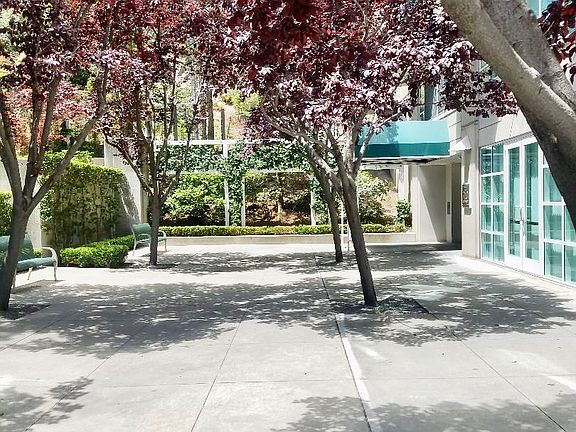 2nd image of 240 Lombard St APT 837