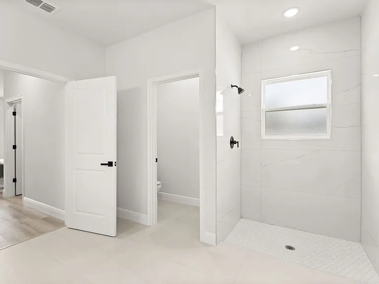 15568 SW 46th Cir — Photo 12
