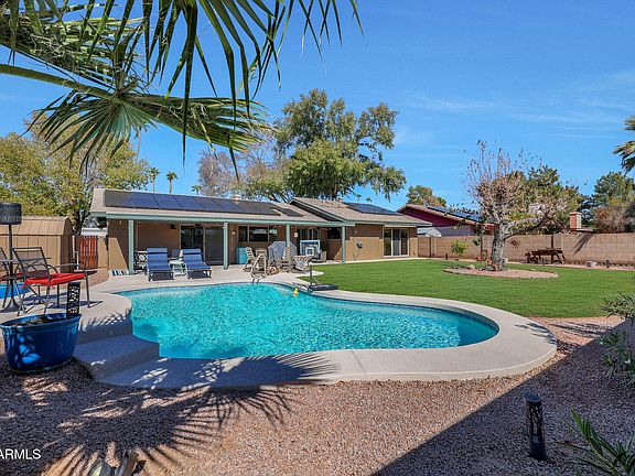 5th image of 362 ANCORA Drive S