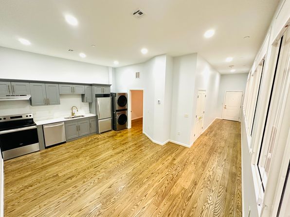 118 Baltimore St #309