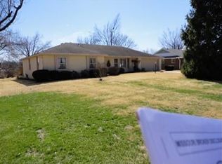 2444 E Edgewood St, Springfield, MO 65804