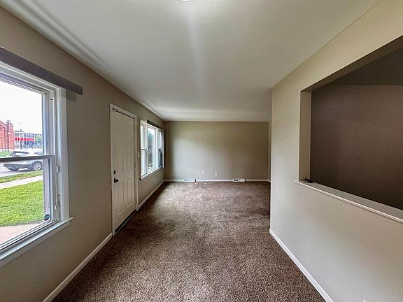 3rd image of 310 155th Pl
