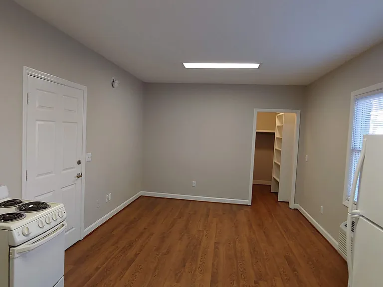 609 S Lake Dr — Photo 7