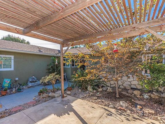 2nd image of 2705 E Maverick Ave
