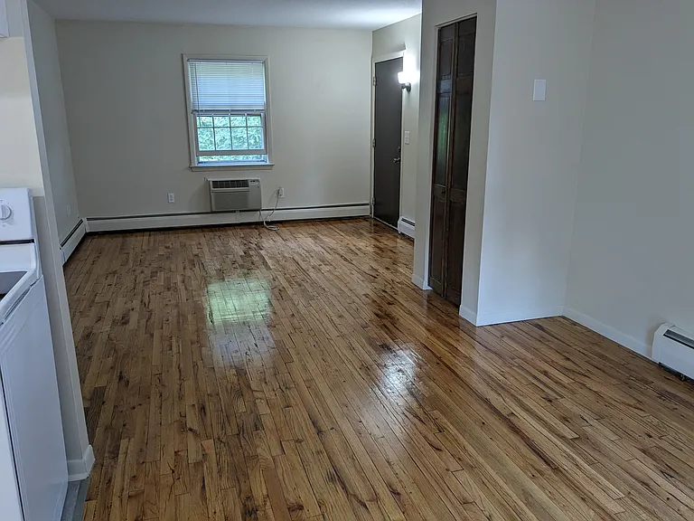 495 Crown St #253 — Photo 4