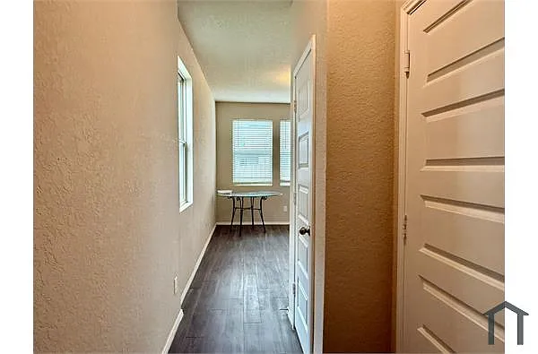 Building Photo - 10534 Green Rock Dr