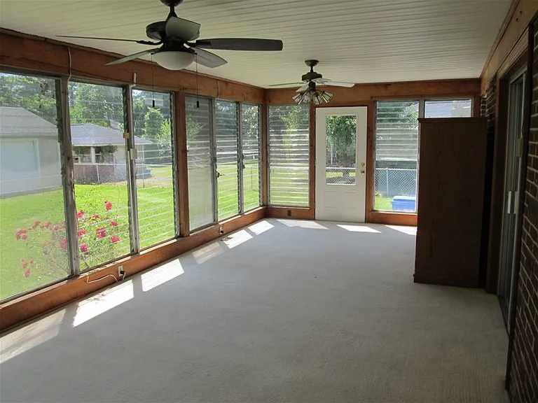 2217 Delwood Rd — Photo 19