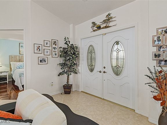 5th image of 2909 SW 29th Pl