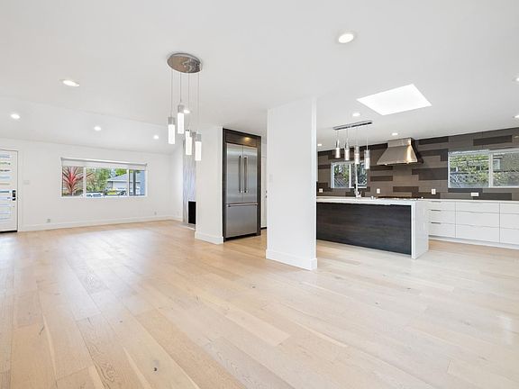 4th image of 1823 Anamor St
