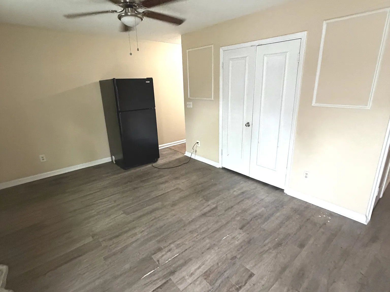 2501 Lumpkin Court - E — Photo 3