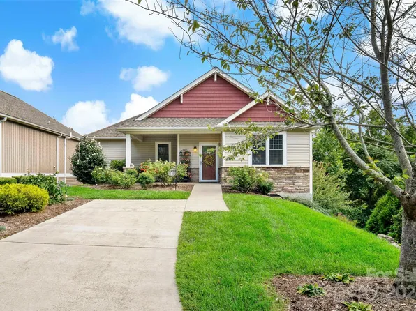 5 Village Overlook Loop, Swannanoa, NC 28778