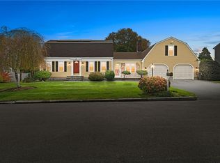 12 Carriage Way, North Providence, RI 02904