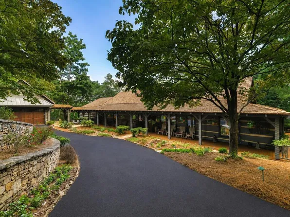 1414 McElroy Mountain Dr, Jasper, GA 30143