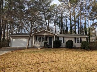 3950 Doe Run Dr, Powder Springs, GA 30127