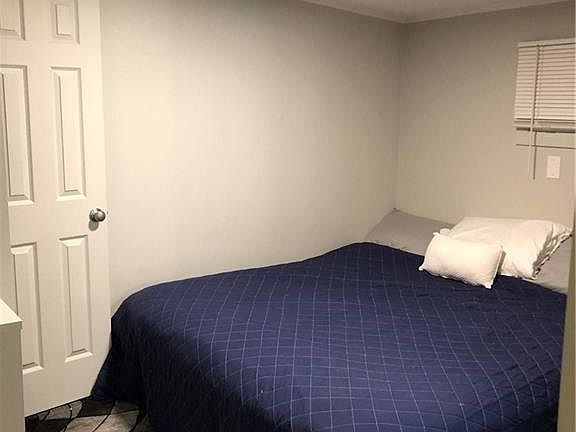 4th image of 34 Mountain Ave #5-1