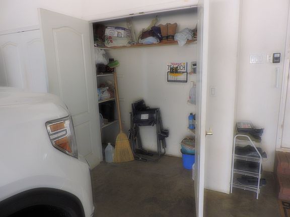5th image of 15332 Highway 71 S