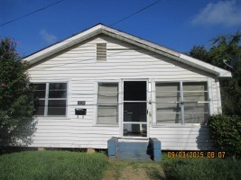 1st image of 2932 Cypress St