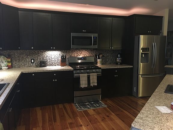 4th image of 30158 Hennepin St