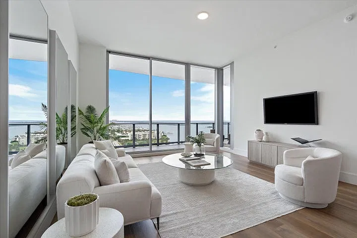 2 bed, 1505 sqft, $7,000 — Photo 3