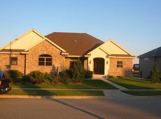 1829 Waterbend Dr, Verona, WI 53593