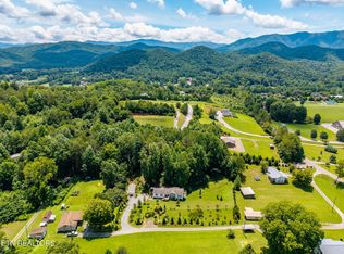 358 Webb Rd, Townsend, TN 37882