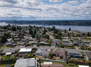 1865 N Skyline Dr, Tacoma, WA 98406