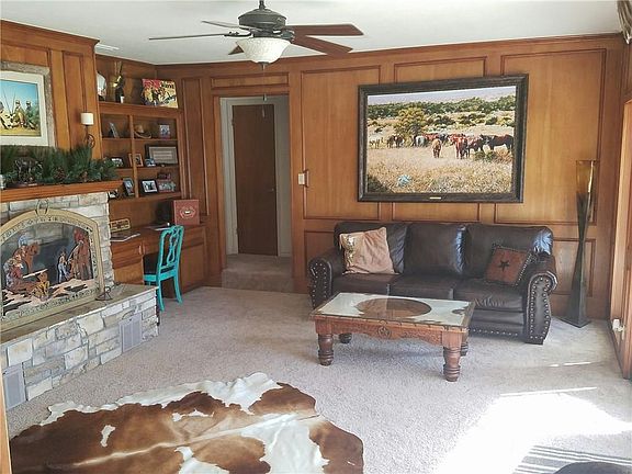 4th image of 510 Kiowa Dr E