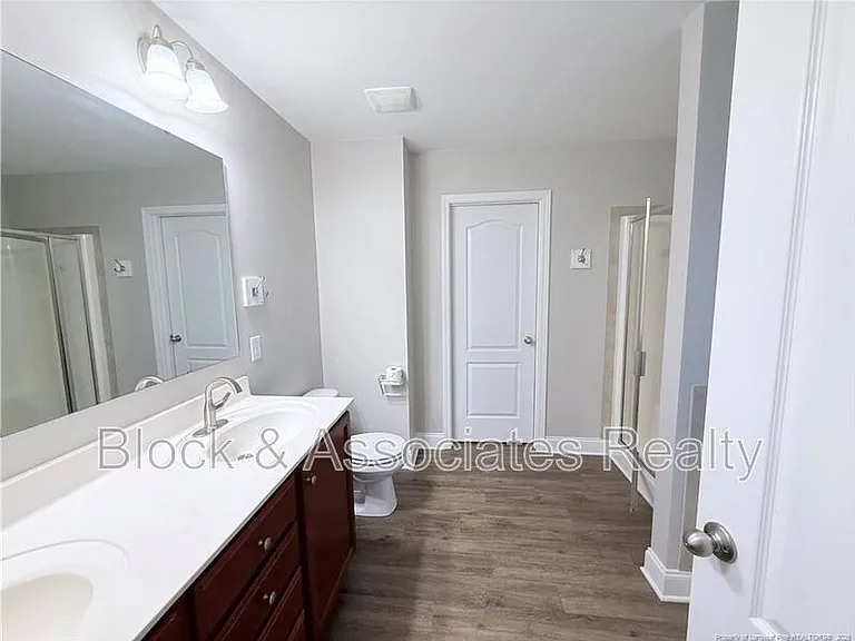 471 Century Dr — Photo 17