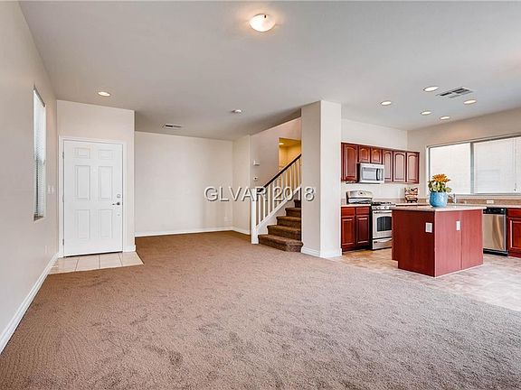 3rd image of 4727 Killington St