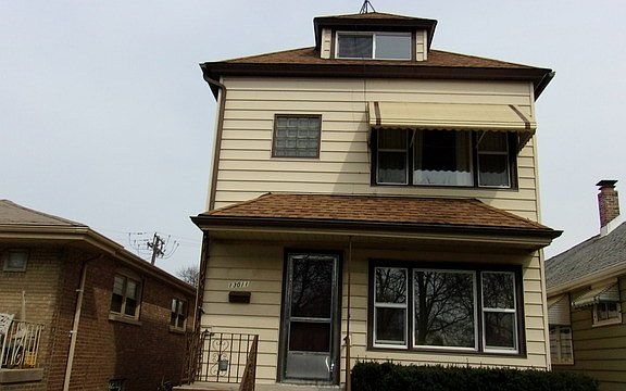 2nd image of 13011 S Carondolet Ave