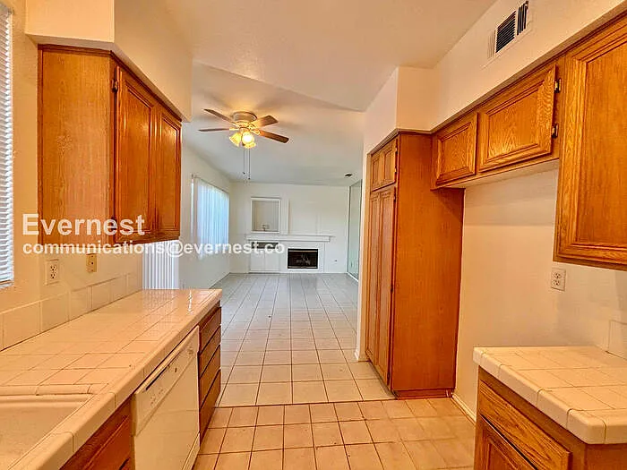 27620 Parkside Dr — Photo 6