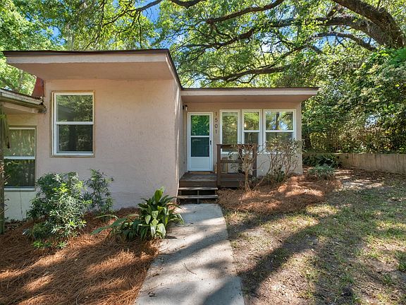 2nd image of 1501 Belmont Trce