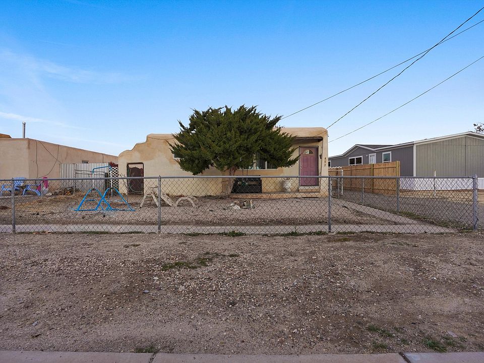 1st image of 402 Perizzite Ave