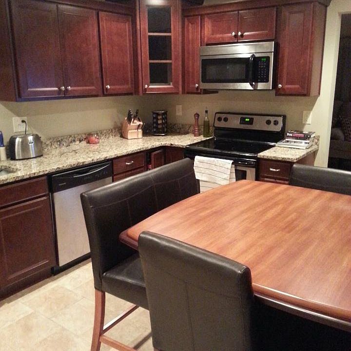 Eat in kitchen