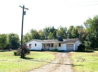 2853 W Kendaville Rd, Stanton, MI 48888