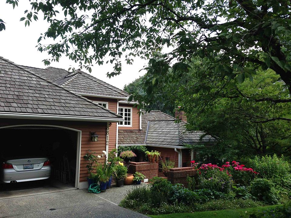 1st image of 8812 Paisley Dr NE