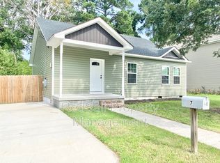 27 Pollux Cir E, Portsmouth, VA 23701