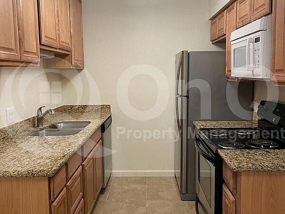 2nd image of 6311 N Barcelona Ct Unit 1015
