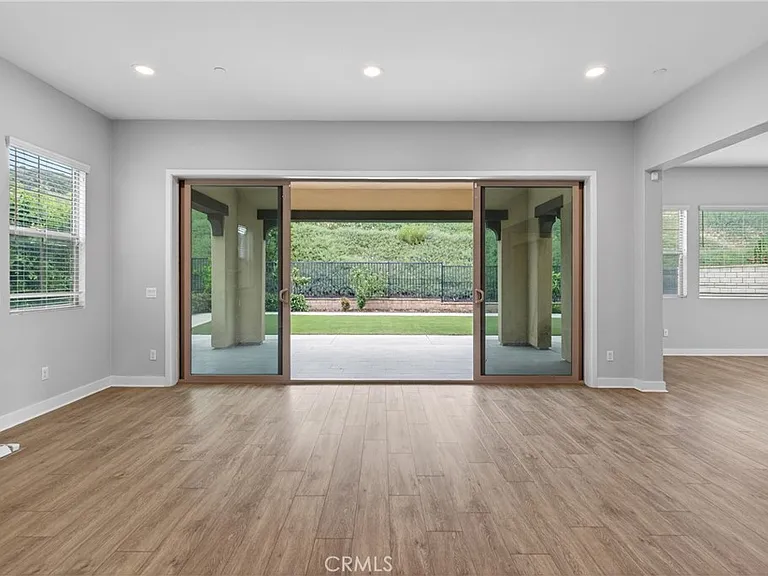 755 E Orange Blossom Way — Photo 27