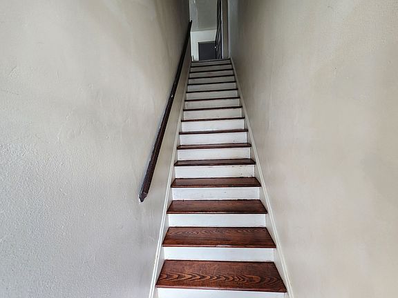 2nd image of 720 Walnut St #2-M-076