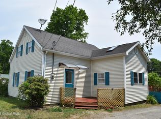 4 Leonard St, Gansevoort, NY 12831