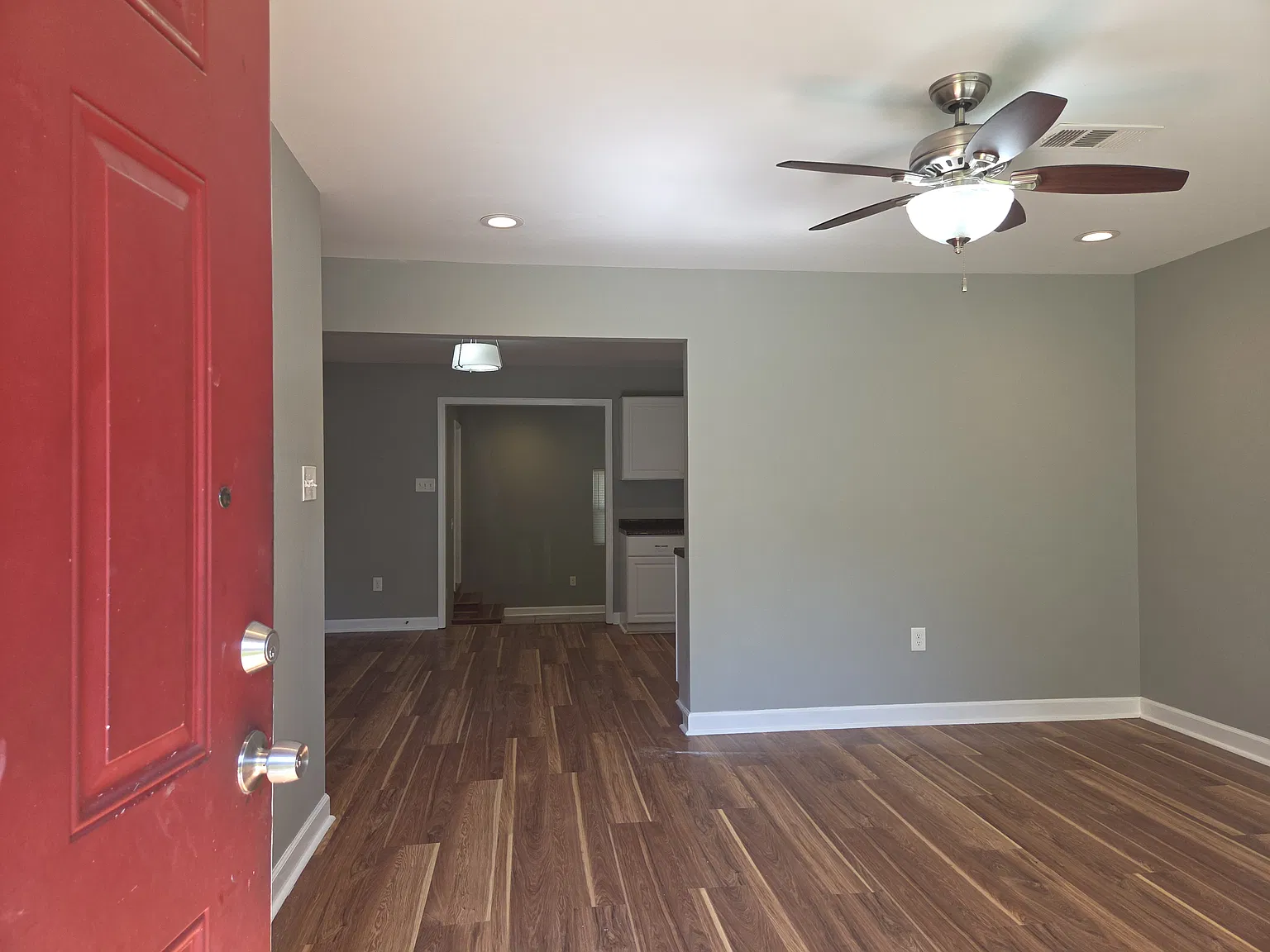 224 Raney Pl — Photo 2