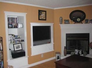 802 Hilltop Rd, Mary Esther, FL 32569