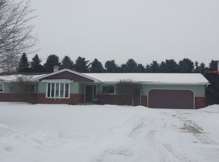 W4290 Hilltop Dr, Fond Du Lac, WI 54937