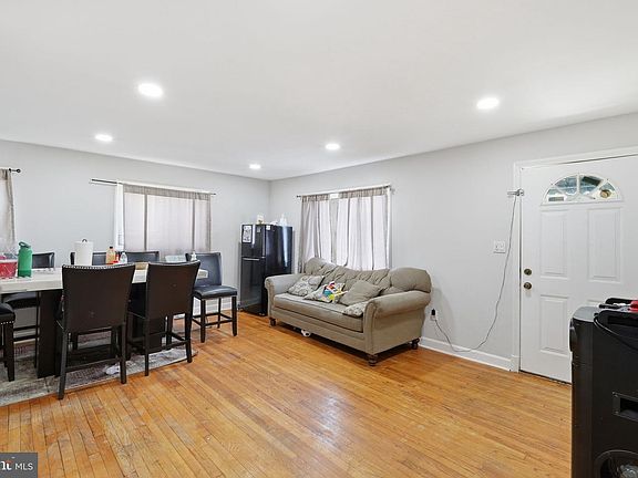 4th image of 2607 Lakehurst Ave