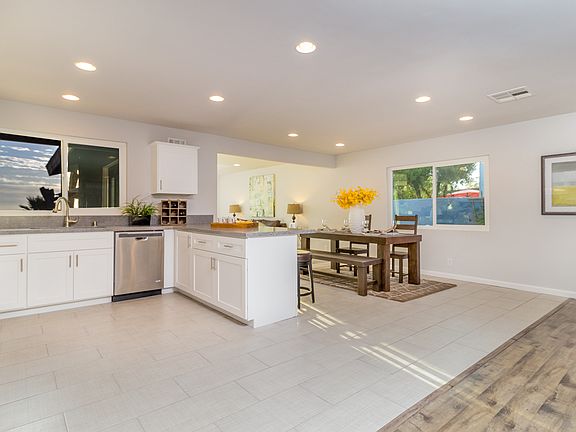 5th image of 6042 College Avenue