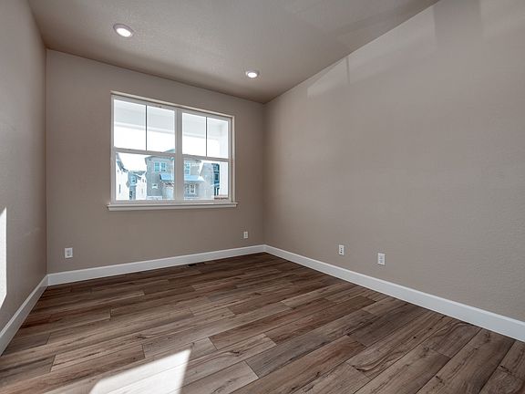 The Bluebell s flex space allows for you to create a room that fits your lifestyle.