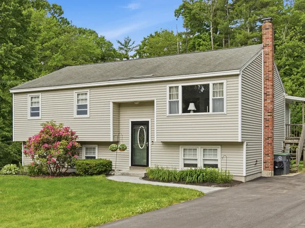 435 Terrie Drive, Pembroke, NH 03275