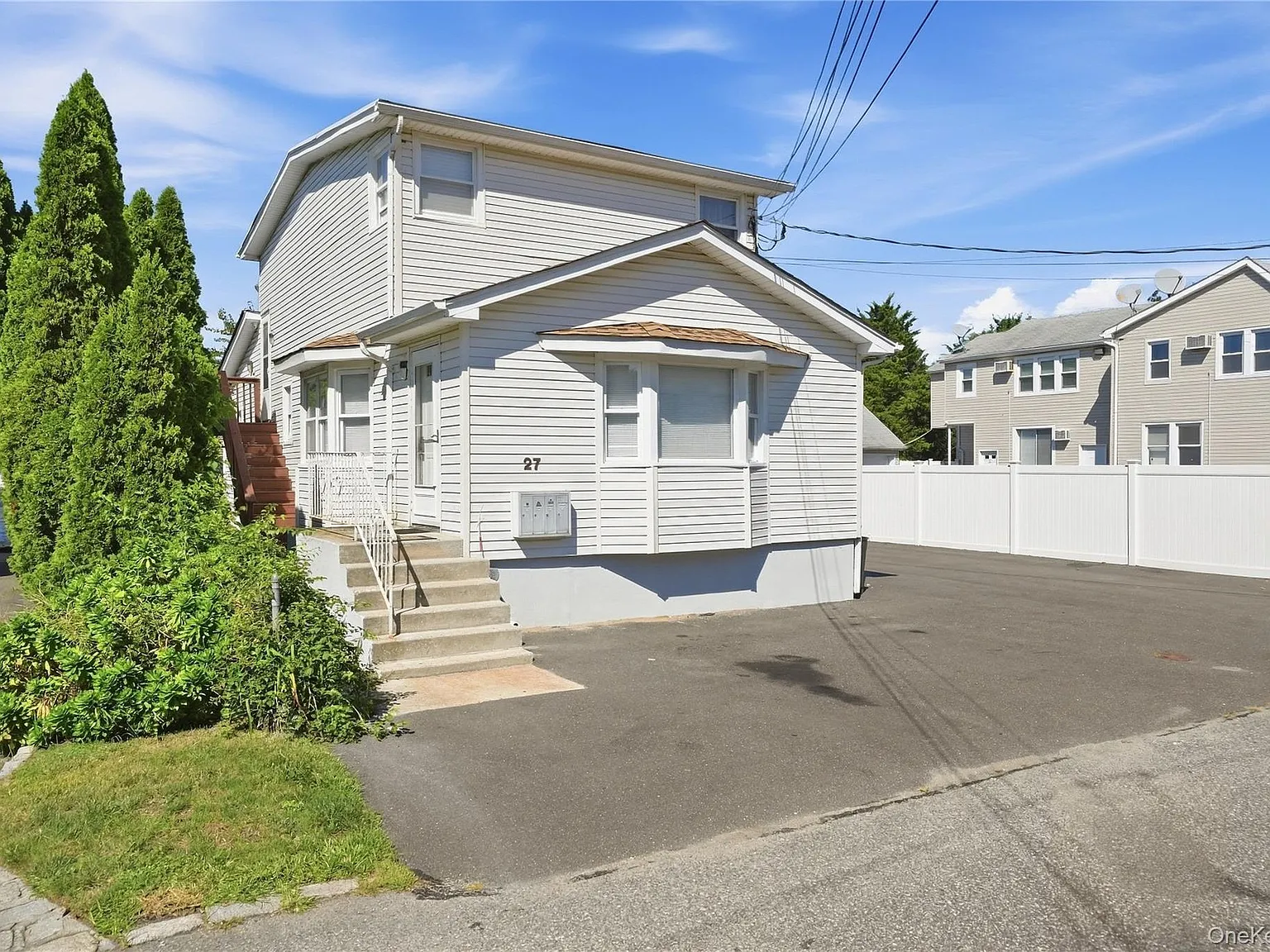 3 bed, 2.0 bath, 1000 sqft, $3,500 — Photo 2