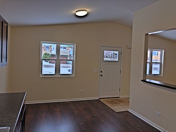 5th image of 113 Glenwood Dr